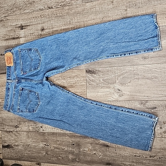 Levi's 501 XX Button Closure Jeans - Picture 7 of 11